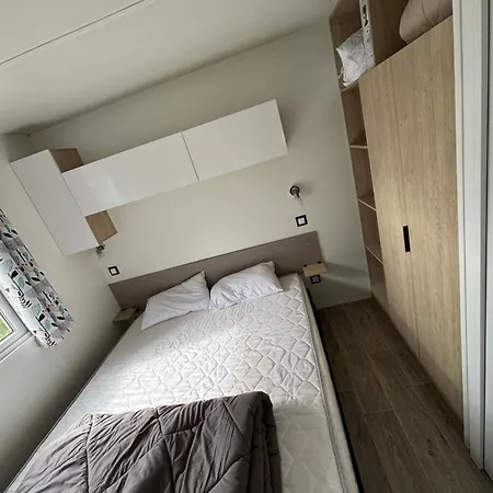 Confort 8 Pers Campsite