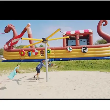 Campsite Confort 8 Pers *